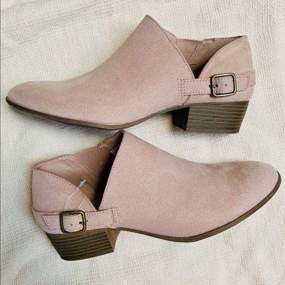 American Eagle By Payless Shoes - Beautiful Blush Pink Booties American Eagle